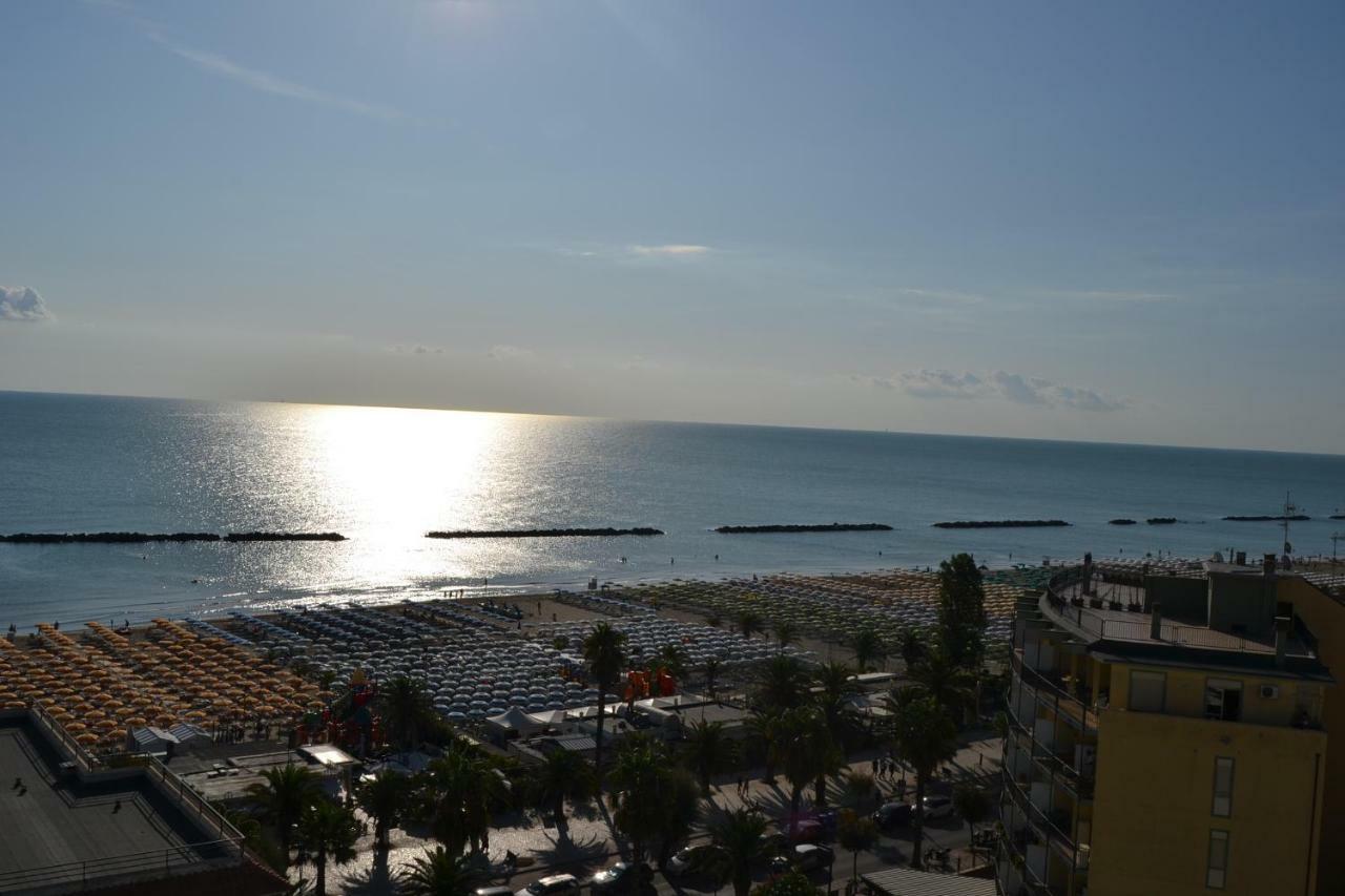 Fronte Mare Panoramico San Benedetto Apartman San Benedetto del Tronto Kültér fotó