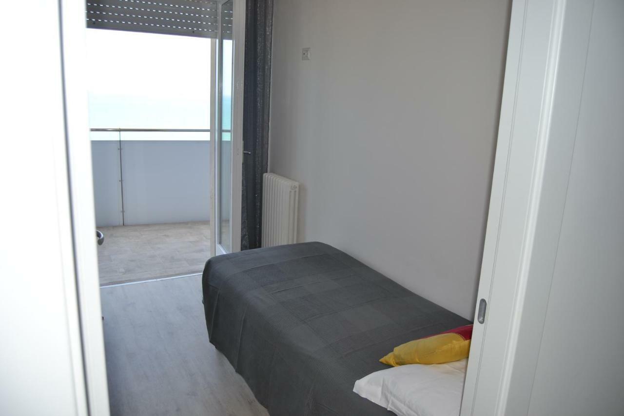 Fronte Mare Panoramico San Benedetto Apartman San Benedetto del Tronto Kültér fotó
